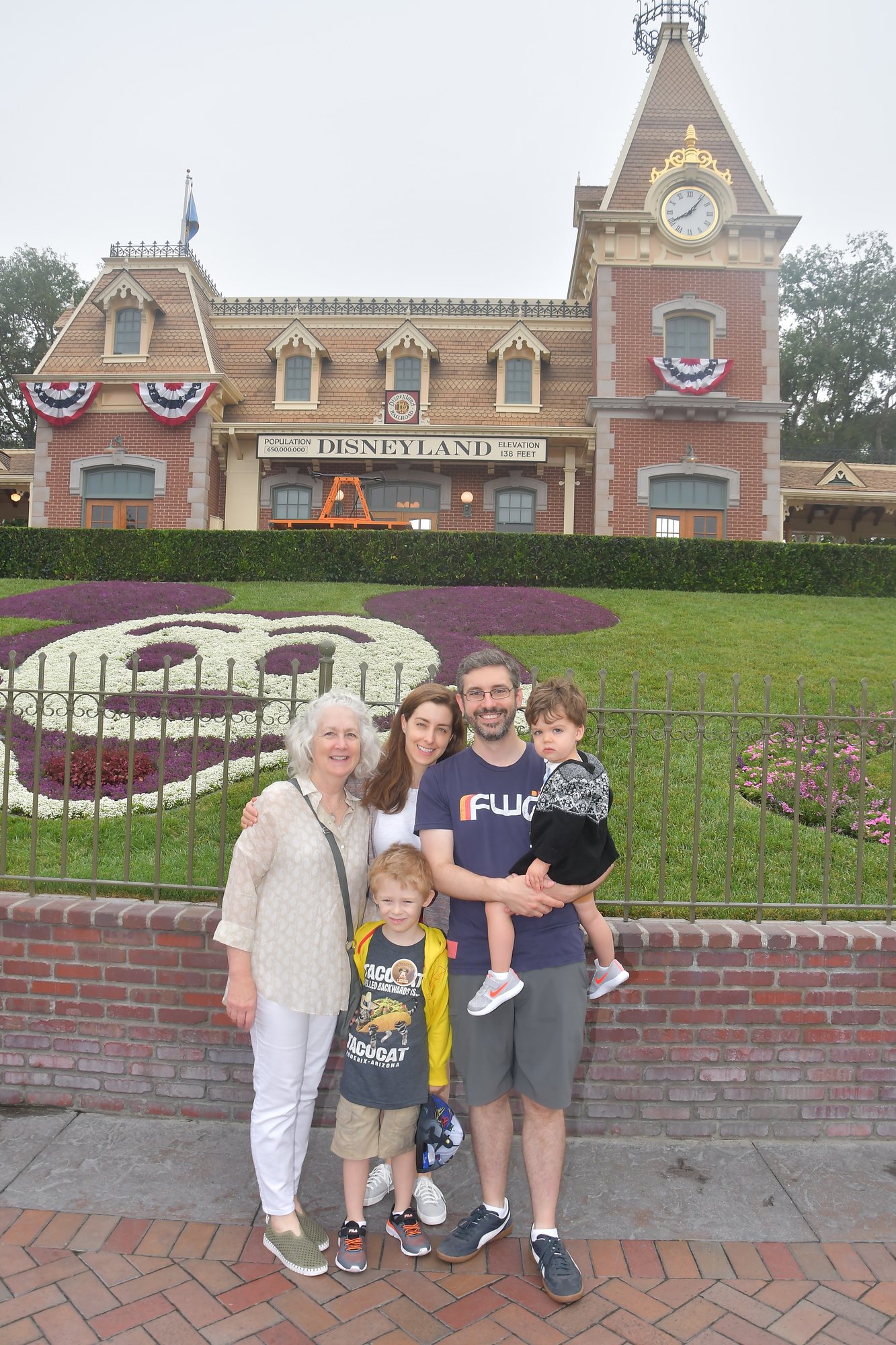 Disneyland! It was a mercifully cool day - cloudy in the morning and sunny in the afternoon. Perfect.