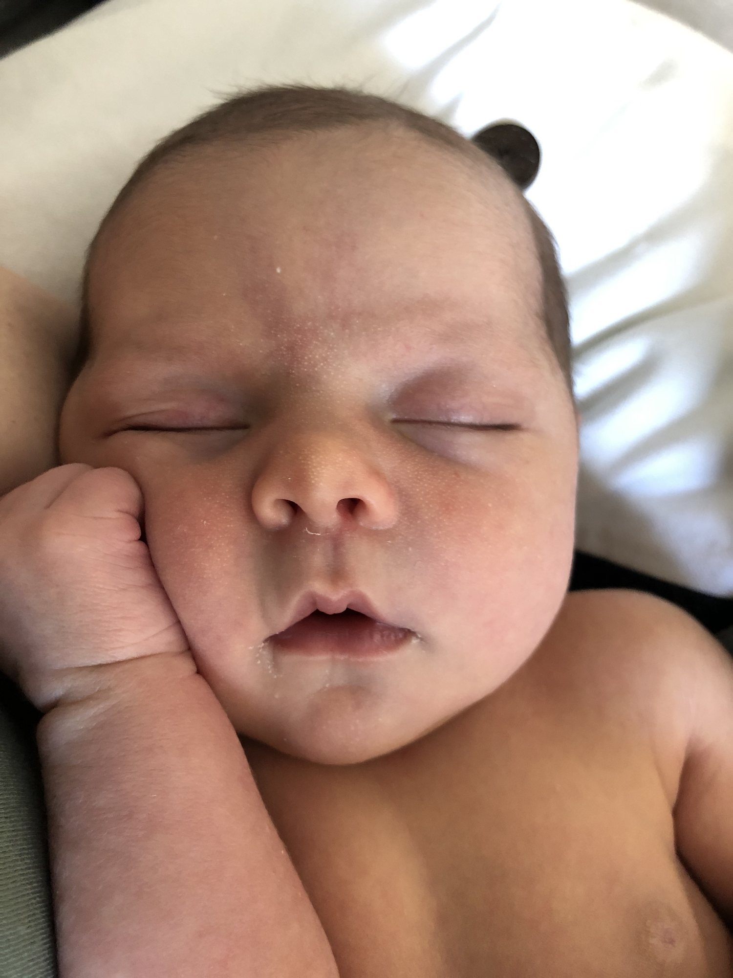 Goodness. Love the cool-casual poses of newborns :).