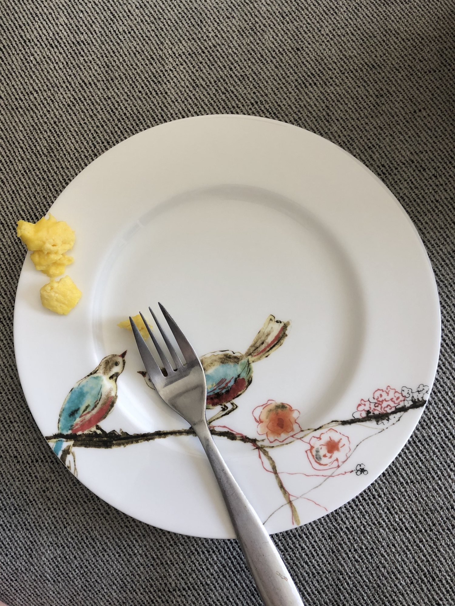 Ben makes mom a plate of eggs. Note this is BEFORE I started eating. It's the thought that counts :)
