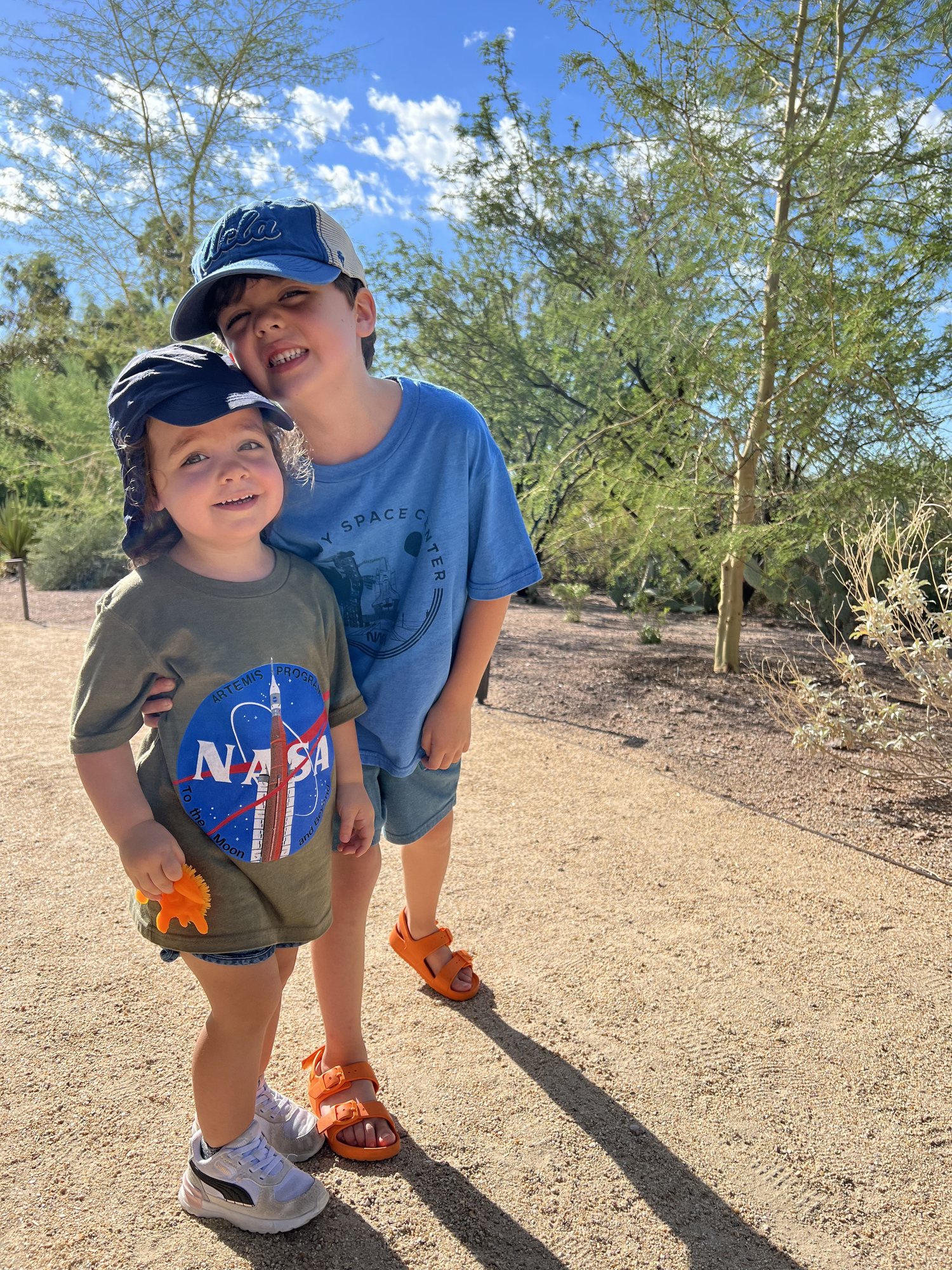 Sweet hugs at the Desert Botanical Gardens.